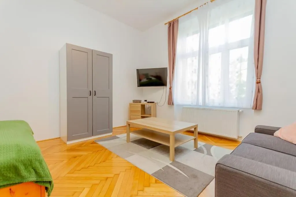 Bartok Boulevard Apartment By Nw Budapest